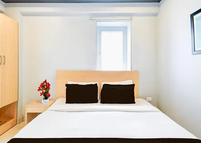 Super Townhouse Hitech City Hyderabad