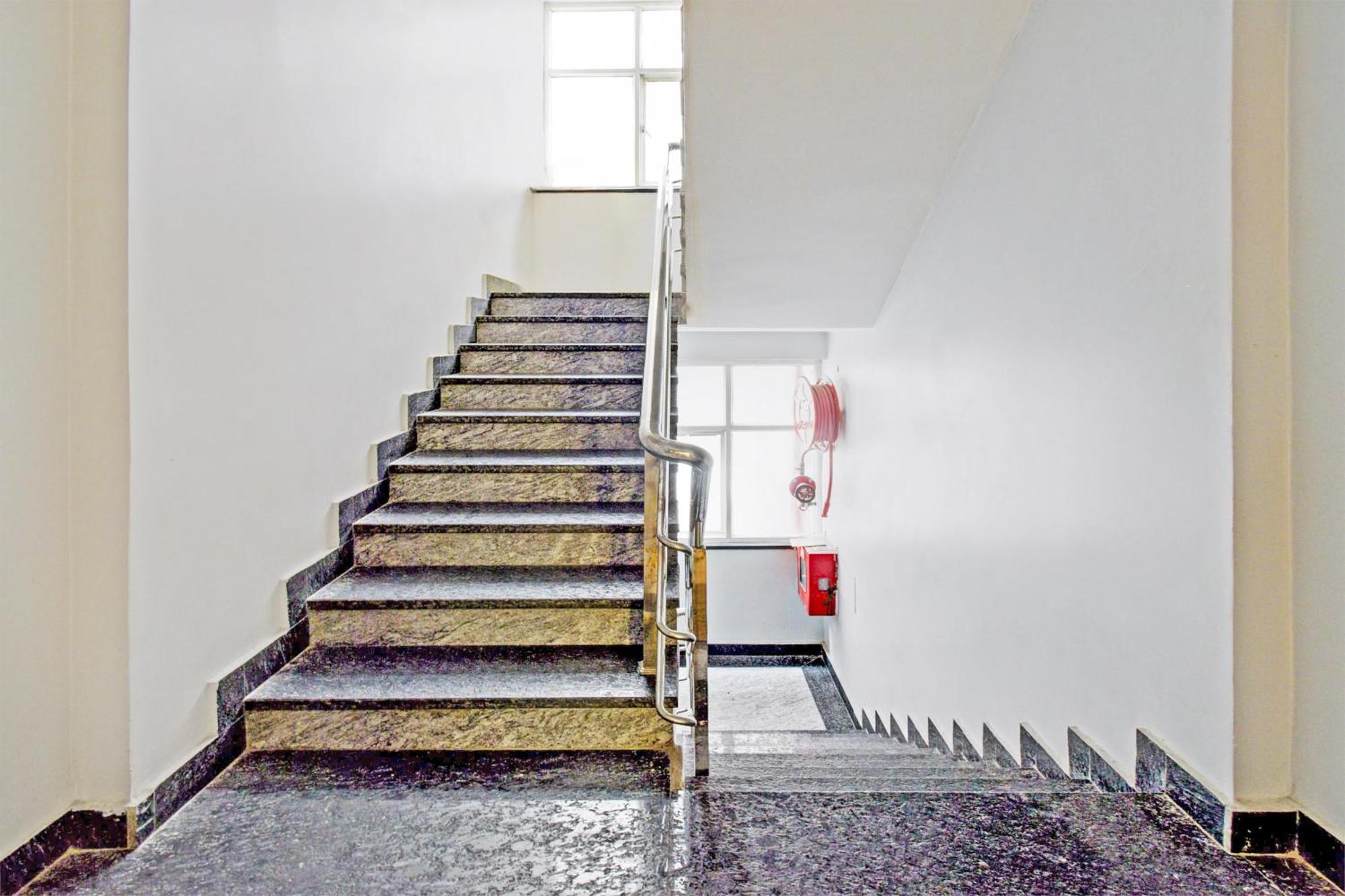 Hotel Super Townhouse Hitech Hyderabad